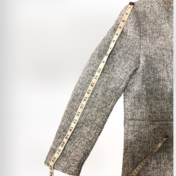 NWOT H&M Beautiful Herringbone Wool Blend Zip Up Coat Gray & White SZ 6 - Picture 7 of 9